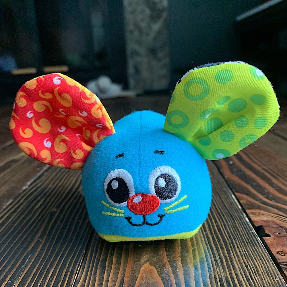 **4/$15** PLAYGRO • pull back mouse baby toy